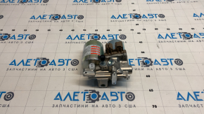 Brake booster brake booster Lexus CT200h 11-17