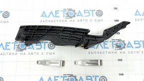 Front Right Headlight Bracket Volvo XC60 18-23