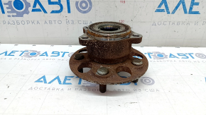 Rear right hub Toyota Venza 21-24 AWD rusty