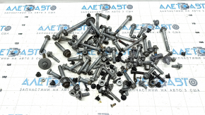 Rear suspension hardware Volvo XC60 18-25 incomplete