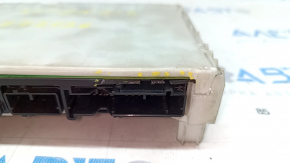 Fuse box under the dashboard Toyota Venza 21-24 chip breakage