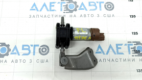 Driver's seat tilt adjustment motor Volvo XC60 18-22 contact with water