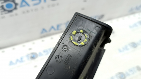 Left tailgate level sensor Ford Explorer 20-23 broken mount