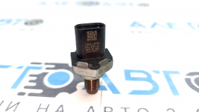Fuel pressure sensor Ford Explorer 20-24 3.0T on the fuel rail