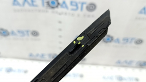 Windshield molding trim right Ford Explorer 20-23 structure, broken fastening