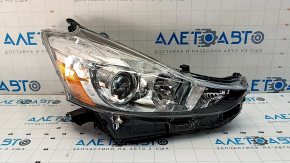 Headlight front right Toyota Prius V 15-17 rest halogen SIGNEDA