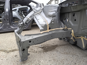 Front right quarter Honda CRV 23-25 HEV on body, silver
