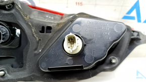 Light inside trunk lid right Nissan Rogue Sport 17-19 scratches