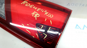 Light inside trunk lid right Nissan Rogue Sport 17-19 scratches
