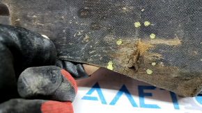 Right underbody protection Audi Q7 16-24 worn, tears
