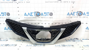 Radiator grill grill Nissan Rogue Sport 17-18 without emblem, under distronic
