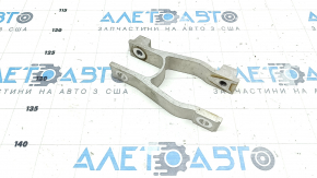 Engine mount bracket rear right Volvo XC40 19-25