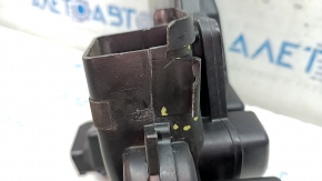 Air duct Nissan Rogue Sport 17-22 to the filter, broken fastening