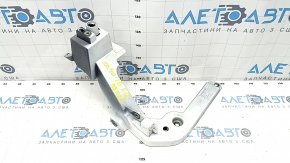 Lower Front Right Wing Bracket Volvo XC40 19-25