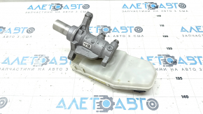 Brake master cylinder with reservoir Volvo XC40 19-22 with cover
