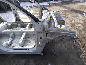 Quarter front right Volvo XC40 19-25