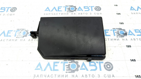 Volvo XC40 19-25 large underhood fuse box cover