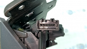 Volvo XC40 19-25 electric trunk door lock, broken mount