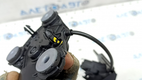 Volvo XC40 19-25 electric trunk door lock, broken mount
