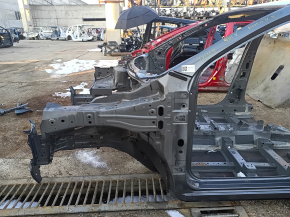 Front left quarter Nissan Rogue Sport 17-22 on the body, graphite