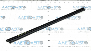 Glass seal inner front left Volvo XC40 19-25