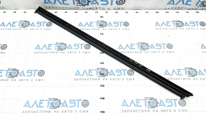 Glass seal inner front right Volvo XC40 19-25