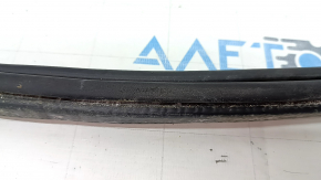 Door seal front left Volvo XC40 19-25 worn