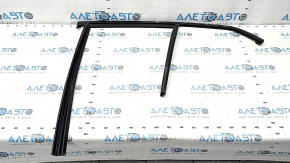 Rear left glass seal Volvo XC40 19-25