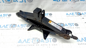 Mazda CX-5 jack 17-23 rusty