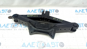 Mazda CX-5 jack 17-23 rusty