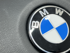 Airbag in the steering wheel driver BMW X5 G05 19-24 leather black, scratches on the emblem, rusty pyropatron 