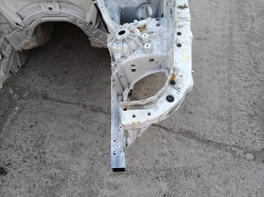 Front left quarter BMW X5 G05 19-24 on the body, white