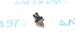 Fuel pressure sensor Mercedes C-class W205 300/350e/350h/400/43/63 15-21 on the fuel rail