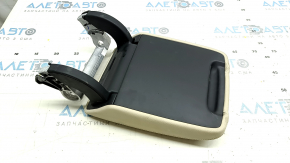 Armrest of the central console Audi Q5 80A 18-20 leather, brown, for cleaning