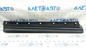 Door trim lower front right Toyota Highlander 20-25 complete with seal