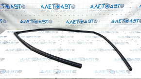 Glass seal front right Toyota Highlander 20-