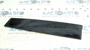 Door trim side front right Toyota Highlander 20-25 black gloss, broken fastening, scratches