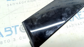 Door trim side front right Toyota Highlander 20-25 black gloss, broken fastening, scratches