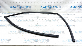 Glass seal front left Toyota Highlander 20-