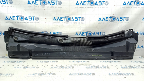 Windscreen wiper grille plastic Toyota Highlander 20-25 burnt plastic