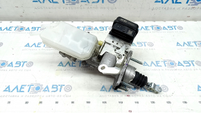 Bracket of the brake master cylinder reservoir Toyota Highlander 20-25 hybrid
