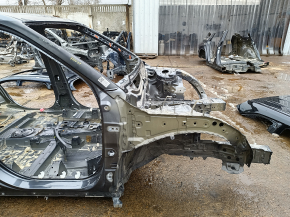 Front right quarter Toyota Highlander 20-25 hybrid, graphite, on the body
