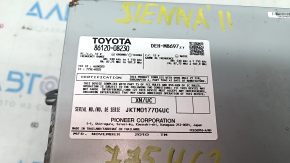 Toyota Sienna 11-14 radio tape recorder is worn out, chrome on the knob, scratches