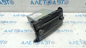 Radio tape recorder Toyota Sienna 11-14 scratches, chrome peeled off