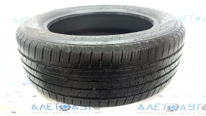 The 2019 Nankang Cross Sport SP-9 all-season tire, R18 225/55, is cracked.