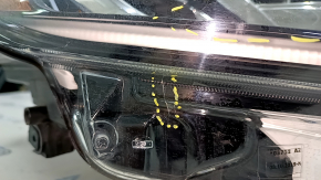 Right front headlight assembly for Ford Escape MK4 20-22 LED, scratches, cracks, peeling varnish