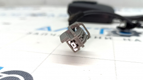 Tesla Model Y 20-25 Passenger Seat Belt Latch