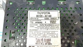 Toyota Avalon 2005-2007 radio tape recorder scratches, button defect