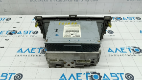 Tape player, CD changer, radio, dashboard Toyota Solara 2.4 04-06 scratches