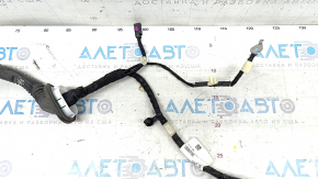 Wiring for the left tailgate of a Ford Escape MK4 20 - under electrical